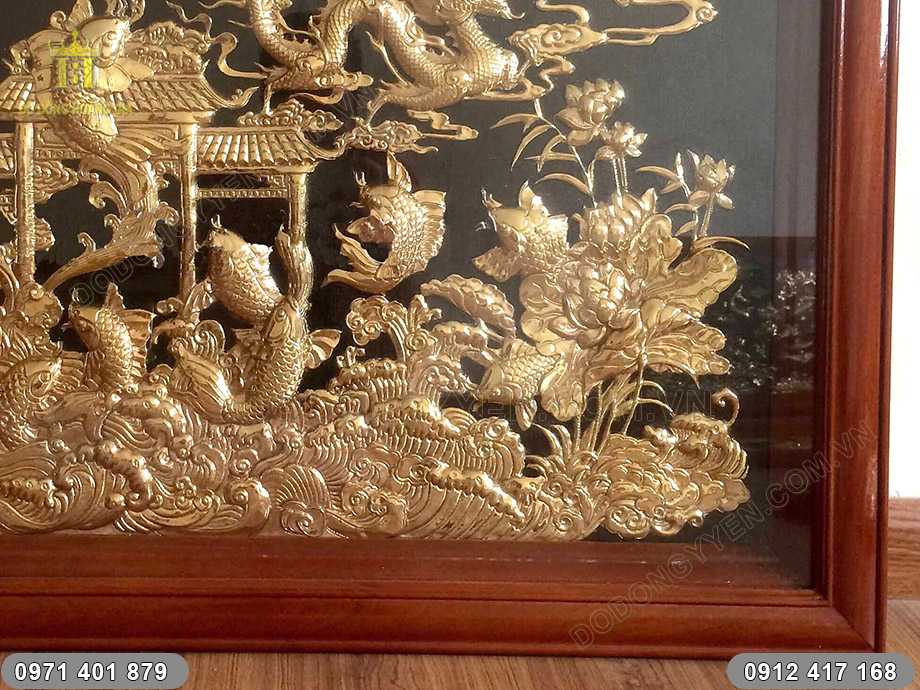 tranh c&aacute; ch&eacute;p vượt long m&ocirc;n